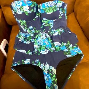 Cupshe swim suit